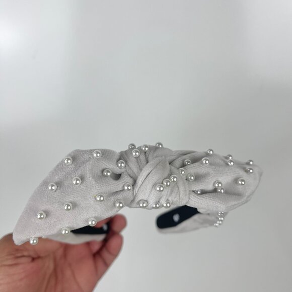 Lele Sadoughi x Crewcuts Grey Velvet Pearl Embellished Bow Headband Kids Preppy - Picture 3 of 6